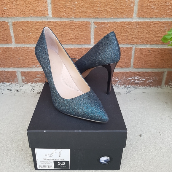 Banana Republic Shoes - Banana Republic shoes, size 5.5